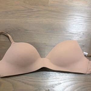 Seamless Nude Bra